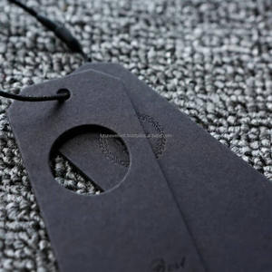Etiquetas colgantes sostenibles tarjeta texturizada troquelada papel personalizado etiqueta colgante para ropa y zapatos bolsos de mano - Product Image 5