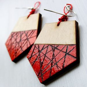 ต่างหูรูปหัวใจทำจากเรซินฟอยล์สีทองน้ำหนักเบาต่างหูทรงสี่เหลี่ยมทรงเรขาคณิตทำจากไม้ - Product Image 3