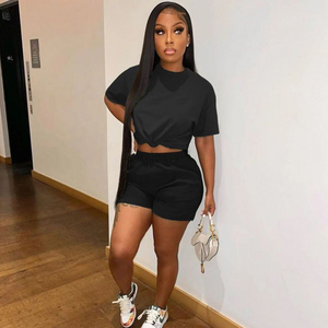 Ensemble de détente deux pièces pour femmes, t-shirt et short, tenue décontractée, logo personnalisé, vêtements de sport d'été, fournisseur de vêtements de sport en gros - Product Image 4