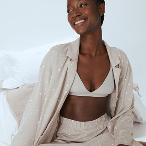 Nouveau costume de nuit pour femmes au design personnalisé Chemises et culottes en tissu imprimé personnalisé pour femmes Costume de nuit - Product Image 2