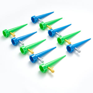 <span class=keywords><strong>Goutteur</strong></span> de <span class=keywords><strong>bouteille</strong></span> de dispositif de goutte à goutte d'auto-arrosage en <span class=keywords><strong>plastique</strong></span> réglable pour système d'auto-irrigation par goutte à goutte - Product Image 1