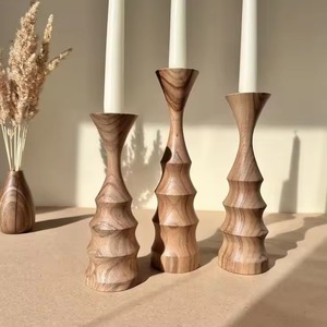 Soporte de vela de madera hecho a mano personalizado soporte de Pilar decorativo de mesa Color marrón para decoración de Navidad - Product Image 4
