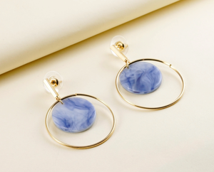 Boucles d'oreilles en résine époxy écologique à la mode personnalisables boucles d'oreilles en résine pour femme style cerceau de mode - Product Image 5