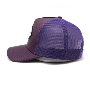 Gorra Trucker de Malla y Cuero PU de 5 Paneles con Logotipo Bordado Personalizado Estilo Nuevo, Piel de Serpiente Sintética, Venta al por Mayor - Product Image 5