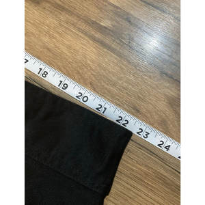 Kilt hybride moderne OEM ODM fabriqué à partir d'un mélange de coton noir et de tissu écossais Royal Stewart, kilts utilitaires - Product Image 6