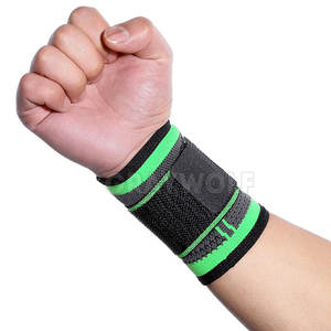 Muñequeras de Algodón para Entrenamiento de Gimnasio y Levantamiento de Pesas, Diseño de Logotipo Personalizado, Hechas en Pakistán - Product Image 1