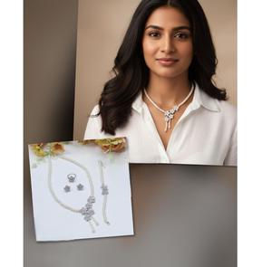 Ensemble de collier élégant en argent avec perles et pierres de zircone cubique, avec boucles d'oreilles, bague et bracelet pour les fêtes, collection moderne pour femmes - Product Image 1