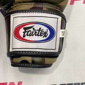 Guantes de Boxeo Fairtex de Último Modelo con Diseño de Camuflaje, Personalizados con Marca, de Cuero Vacuno Genuino para Muay Thai, con Cierre de Correa para Sparring - Product Image 2