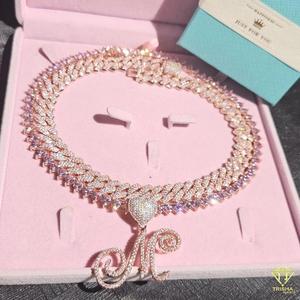 จี้ตัวอักษร925รูปหัวใจน้ำแข็งสีชมพูสีเงินบริสุทธิ์พร้อมเพชร VVS Moissanite - Product Image 2