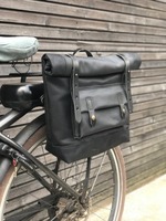 Moto noire en toile cirée cuir Moto selle vélo