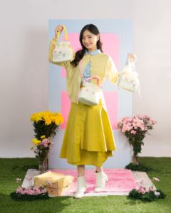 Mini Bolso Tipo Cubo con Cordón para Mujer, Diseño Premium Arrugado con Correa Ajustable, Ligero y Compacto para Venta al por Mayor - Product Image 2