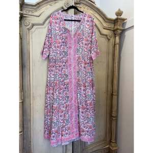 Vestido Kurta Bordado Bhopali para Días de Verano - Product Image 1
