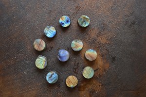 Labradorita natural disco plano forma redonda cabujón suelto piedra preciosa ambos lados planos para la fabricación de joyas rebanadas planas de cristal curativo - Product Image 2