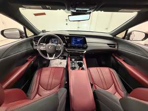 Increíble Lexus RX 350 F Sport 2024 en perfectas condiciones con poco kilometraje en stock, ofrecido a una oferta increíble que no querrás perderte - Product Image 3