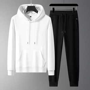 Ensemble de survêtement en coton épais à capuche pour homme, de haute qualité, confortable, gris et noir, logo personnalisé tissé, survêtement d'hiver - Product Image 4