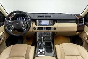 Range Rover HSE 2010 d'occasion, conduite à gauche/droite - Product Image 2