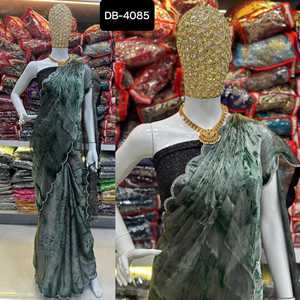 Banarasi Sarees Sari de mariage sud-indien Sari avec motif pallu à portée lourde avec chemisier en georgette avec travail de séquence pour femme - Product Image 2