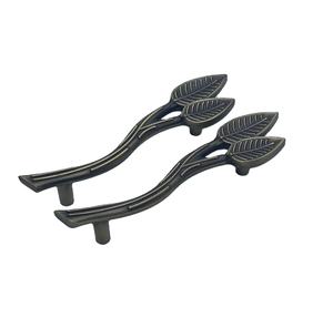 Mango de bandeja de latón y último diseño Desayuno Hoja Bandeja Mango Artículo decorativo tamaño personalizado y venta - Product Image 1