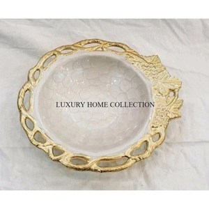 ชามเสิร์ฟโลหะที่ได้แรงบันดาลใจจากสมัยโบราณที่มีดีไซน์โดดเด่นและรูปทรงที่สร้างสรรค์เพื่อเพิ่มการนำเสนองานพิเศษ - Product Image 2