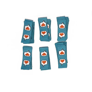 Étiquettes tissées personnalisées en satin pour vêtements, fabrication directe du Pakistan, étiquettes brodées, étiquettes tissées respirantes, mode personnalisée, OEM - Product Image 1