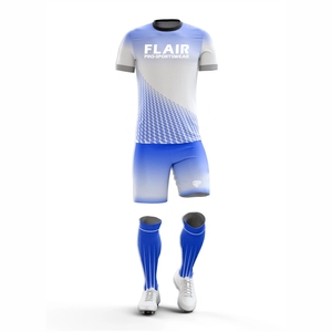 ชุดเสื้อฟุตบอลของผู้ชายชุดฟุตบอลสไตล์ย้อนยุคพร้อมโลโก้ OEM พิมพ์ซับลิเมชันแบบอัตโนมัติ - Product Image 2