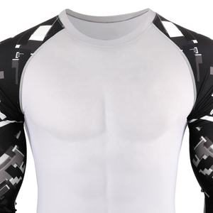Haute qualité confortable et respirant couleur unie hommes Rash Guard meilleure fabrication pas cher prix taille adulte pour hommes Rash Guards - Product Image 4