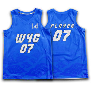 Conjunto de Uniforme de Baloncesto Personalizable para Hombre, 100% Poliéster, Secado Rápido, Transpirable, Absorbe la Humedad, con Nombre y Logotipo del Equipo - Product Image 4