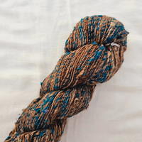 100% fil de soie naturel Tussar non teint recyclé poids fin tricot à la main tissage teint motif