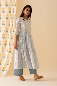 ชุดอินเดียและปากีสถานกางเกงสีขาวและสีฟ้ามีแผ่นรังผึ้งจากผู้ผลิตอินเดีย - Product Image 4