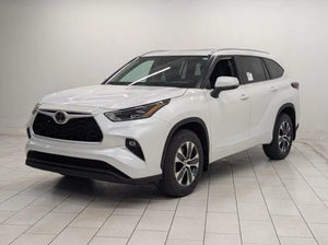 SUV Highlander 2021 d'occasion en bon état, blanc, 5 places, automatique, pneus R19, phares LED, 8 airbags, normes d'émission Euro VI - Product Image 4