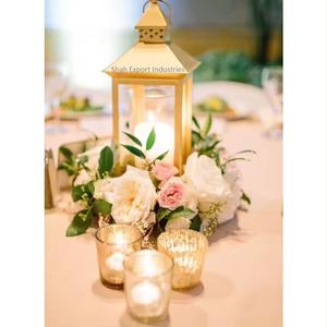 Juego de 2 Faroles Cuadrados de Metal/Vidrio, Ecológicos, Modernos, de Lujo, con Acabado Dorado Brillante, para Decoración de Mesa en Bodas, Hogar y Pascua - Product Image 5