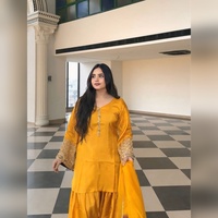 Lüks Pamuklu Etnik Salwar Kameez Ağır İşlemeli Üst Alt Dupatta Takımı Kırışmaz Geri Dönüştürülmüş Malzemelerden Parti ve Günlük Kullanım İçin