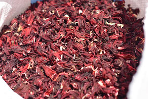 Fleur d'hibiscus séchée biologique de qualité supérieure, directement provenant de l'agriculture pour les thés et jus, pure et directement issue de la source agricole - Product Image 3