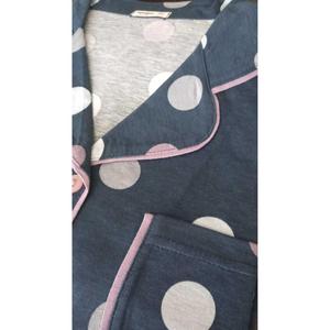 Set pigiama da donna in cotone frontale abbottonato