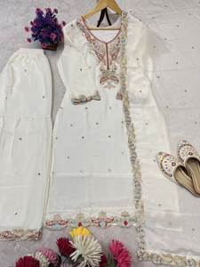 Ensemble Salwar Kameez ethnique traditionnel avec broderie florale - Product Image 3