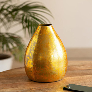 Metal Flower <b>Vase</b> a Sculptural Masterpiece Blending Modern Design with Timeless Beauty to Enhance Any Space - Product Image 4
