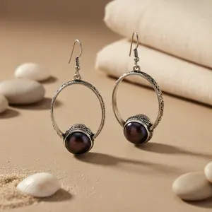 Boucles d'oreilles ovales en argent 925 avec perle noire pour femmes, bijoux à porter au quotidien - Product Image 1
