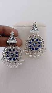 Heritage Mandala Temple Pendientes Set Oxidado Silver-Tone Metal Latón Hecho Producto a granel Diseño personalizado - Product Image 4