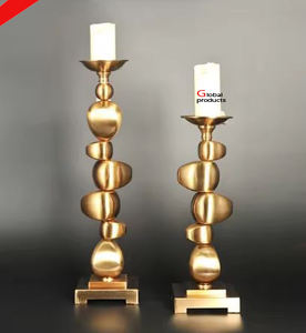 Bougeoir à finition dorée en acier inoxydable au look unique pour hôtel, restaurant et bar - Product Image 2