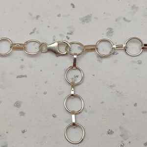 Collier en argent sterling 925 de style moderne pour femmes Collier en pierre de lune à facettes naturelles avec chaînes Collier à chaîne délicate - Product Image 4