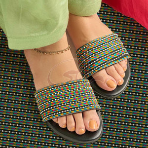 Sandalias de Moda Personalizables con Diseño de Tiras de Terciopelo de Gamuza Multicolor, Antideslizantes, Estampadas, de Alta Calidad - Product Image 2