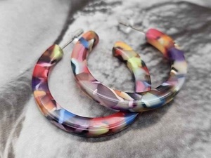 Boucles d'oreilles en résine brodée, bijoux de mode en acier inoxydable faits à la main pour femmes et filles, look classique de mariage, haute qualité - Product Image 3