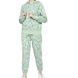 2025 personnalisé femmes survêtement costume haute qualité deux pièces contraste couleur Slim Fit survêtements écologique actif bas hiver - Product Image 1