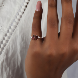 Anillo de diamante cultivado en laboratorio personalizado de lujo, oro sólido de 14 quilates, dos piedras, pera, corte radiante, joyería fina de moda, regalo para mujer, nuevo aspecto - Product Image 1