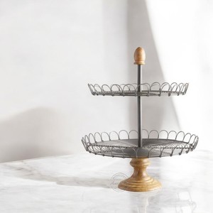 Support à gâteau en bois et métal fini or à 2 niveaux pour l'occasion de mariage élégant servant pour les outils de présentation de cupcakes de boulangerie d'hôtel - Product Image 4