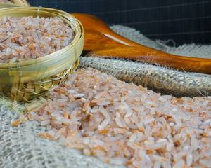 Riz brun rouge de nouvelle récolte, culture courante, riz sang de dragon séché, riz sang de dragon vietnamien, riz rouge tendre - Product Image 5