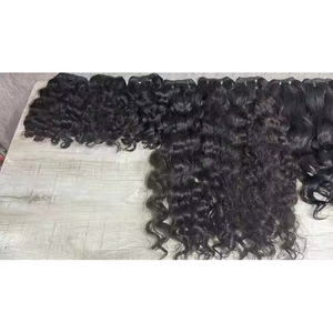 Extensions de cheveux indiens Remy en gros, double trame, bouclés et ondulés, frontals en vrac, texture profonde, cuticules alignées, meilleur prix - Product Image 1