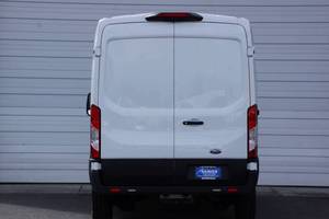Ford E-Transit 350 350 3 portes SWB toit moyen, fourgon utilitaire d'occasion, années 2014 à 2023, à vendre - Product Image 4