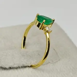 Anillo de Compromiso de Plata 925 con Moissanita Corte Pera de 3.00 Ct para Mujer - Product Image 3