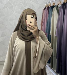 Abaya élégante et modeste à double couche brodée à la main pour femme, accessoire vestimentaire traditionnel musulman décontracté - Product Image 2